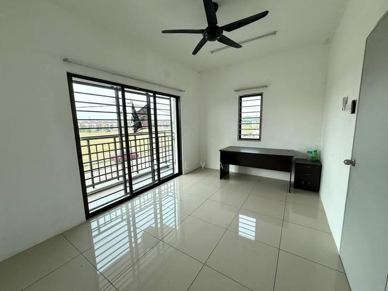 Rumah Teres 2-Tingkat untuk Dijual di Taman Saujana KLIA (Sepang) - BILYA ARIFF - Study - PropertyGuru.com.my