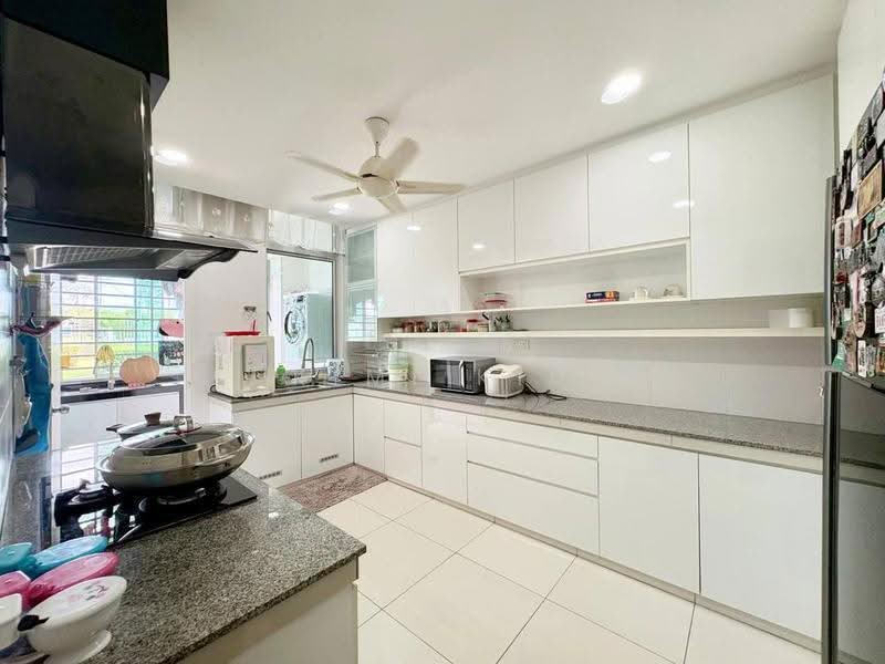 Rumah Teres 2-Tingkat untuk Dijual di Taman Mount Austin (Tebrau) - Kimi Kiu - Kitchen - PropertyGuru.com.my