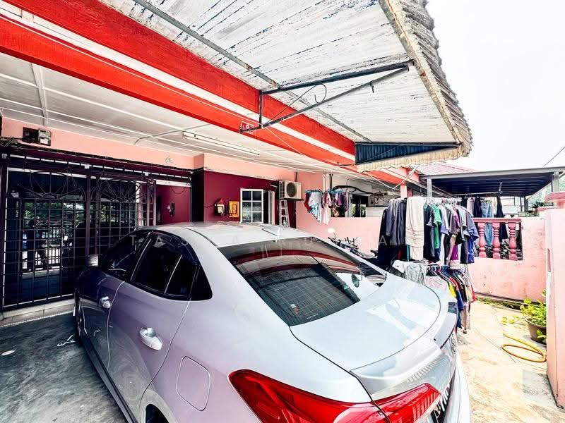 1-storey Terraced House for Sale in Taman kinrara 5 (Puchong) - Tasya Ruslan - PropertyGuru.com.my