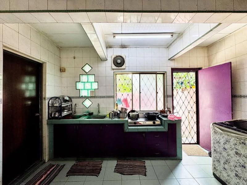 1-storey Terraced House for Sale in Taman kinrara 5 (Puchong) - Tasya Ruslan - PropertyGuru.com.my
