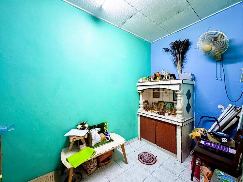1-storey Terraced House for Sale in Taman kinrara 5 (Puchong) - Tasya Ruslan - PropertyGuru.com.my
