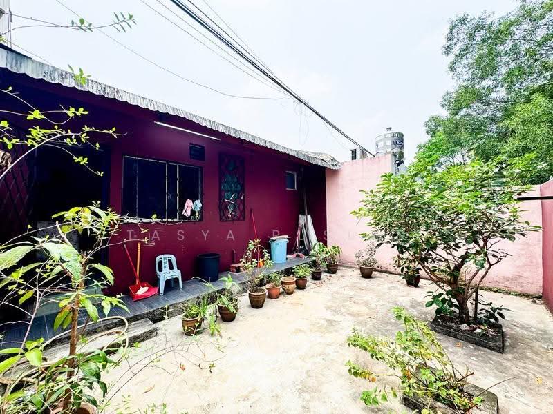 1-storey Terraced House for Sale in Taman kinrara 5 (Puchong) - Tasya Ruslan - PropertyGuru.com.my