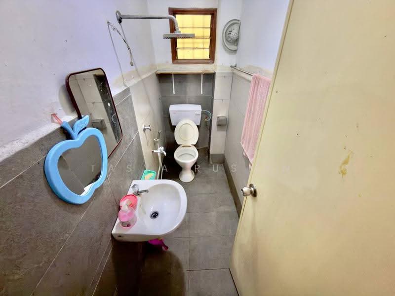 2-storey Terraced House for Sale in Bandar Saujana Putra (Tanjong Duabelas) - Tasya Ruslan - PropertyGuru.com.my