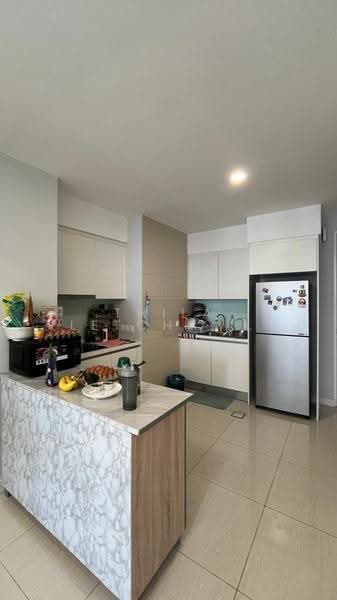 Kediaman Servis untuk Dijual di The Sentral Suites - Thila Letchamanan - Kitchen - PropertyGuru.com.my