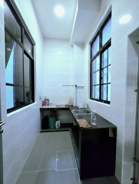 2-storey Terraced House for Sale in Bukit Indah (Iskandar Puteri (Nusajaya)) - Alviss Tay - Kitchen - PropertyGuru.com.my
