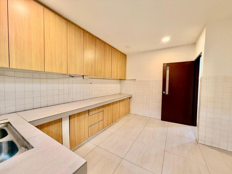1-storey Terraced House for Rent in Taman Tun Dr Ismail (Kuala Lumpur) - Yin Peng . - Kitchen - PropertyGuru.com.my