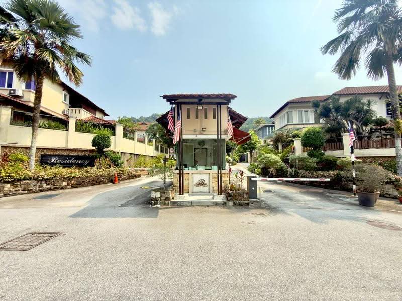 Rumah Berkembar untuk Dijual di Seksyen 9 (Kota Damansara) - Tasya Ruslan - Exterior - PropertyGuru.com.my