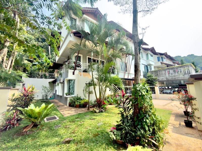 Rumah Berkembar untuk Dijual di Seksyen 9 (Kota Damansara) - Tasya Ruslan - Exterior - PropertyGuru.com.my
