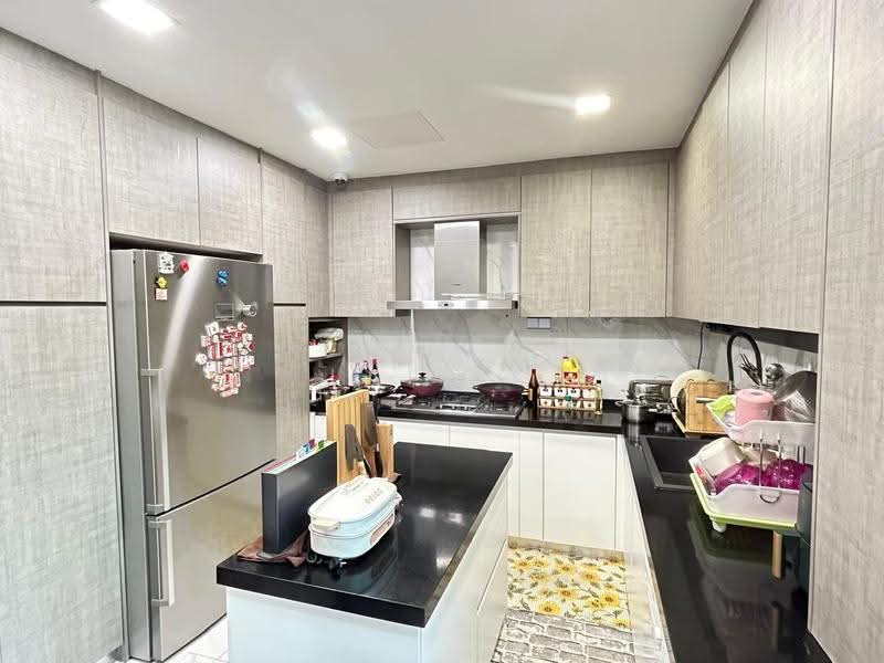 3.5-storey Terraced House for Sale in Putra Heights (Subang Jaya) - Lai YK - Kitchen - PropertyGuru.com.my