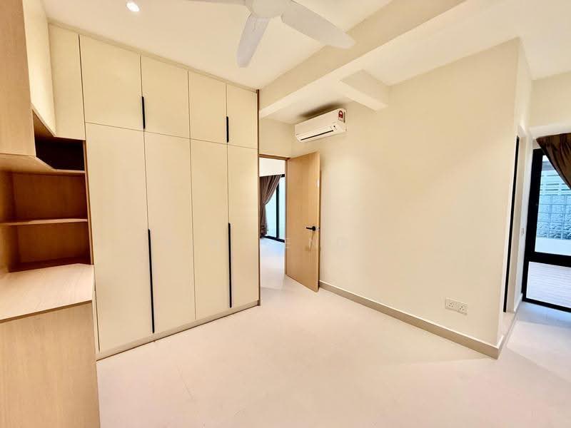2-storey Terraced House for Sale in Taman Tun Dr Ismail (Kuala Lumpur) - Yin Peng . - Bedroom - PropertyGuru.com.my