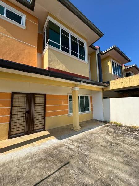 Rumah Teres 2-Tingkat untuk Dijual di Kota Samarahan (Sarawak) - KC Jee - Exterior - PropertyGuru.com.my