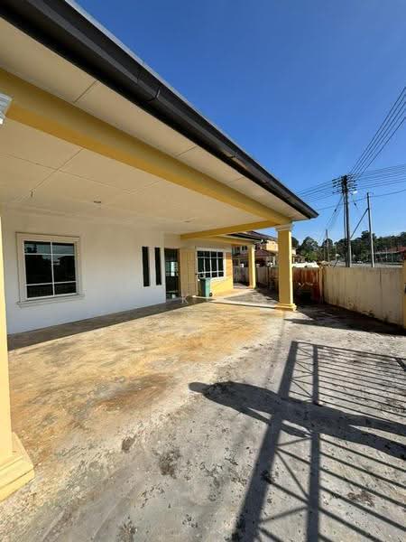 Rumah Teres 2-Tingkat untuk Dijual di Kota Samarahan (Sarawak) - KC Jee - Exterior - PropertyGuru.com.my