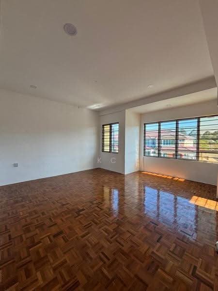 Rumah Teres 2-Tingkat untuk Dijual di Kota Samarahan (Sarawak) - KC Jee - Living Room - PropertyGuru.com.my