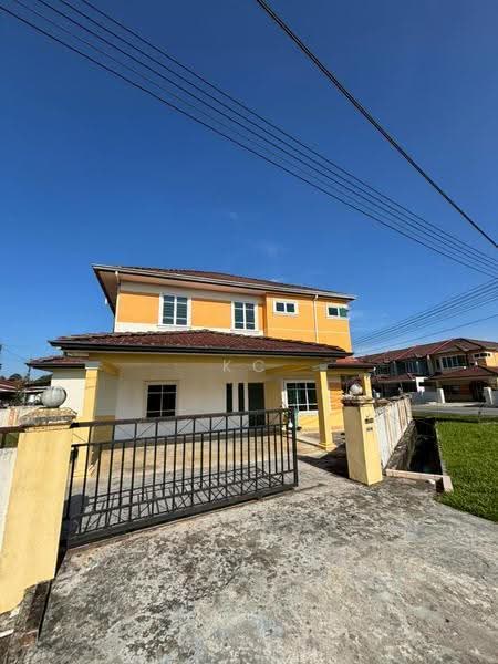 Rumah Teres 2-Tingkat untuk Dijual di Kota Samarahan (Sarawak) - KC Jee - Exterior - PropertyGuru.com.my