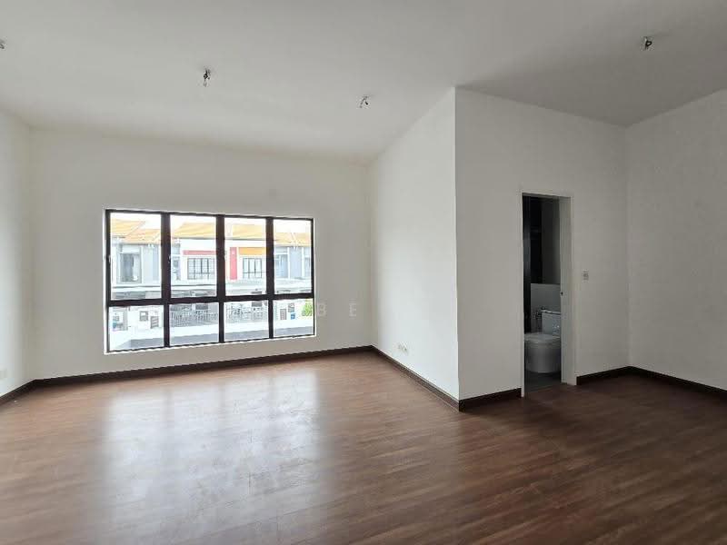 2-storey Terraced House for Sale in Setia Utama (Setia Alam) - Bee Lin - Living Room - PropertyGuru.com.my