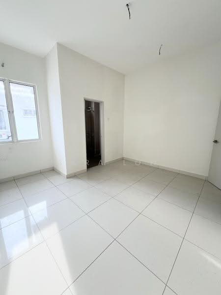 Rumah Berkembar untuk Dijual di D'Kayangan (Shah Alam) - Sara Low - Interior - PropertyGuru.com.my