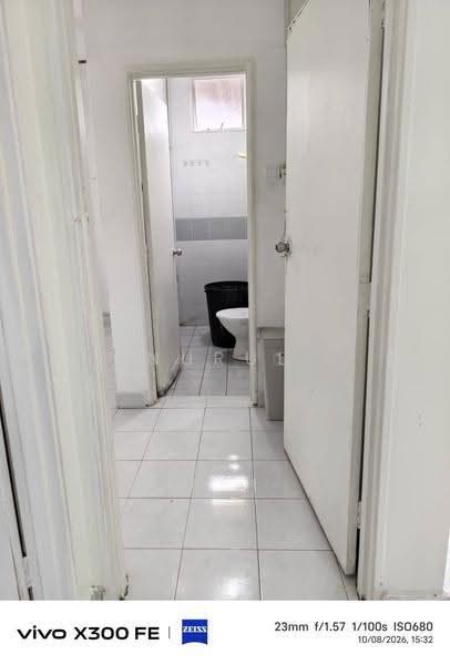 Pangsapuri untuk Disewa di 162 Residency - Nurul Izza - Bathroom - PropertyGuru.com.my