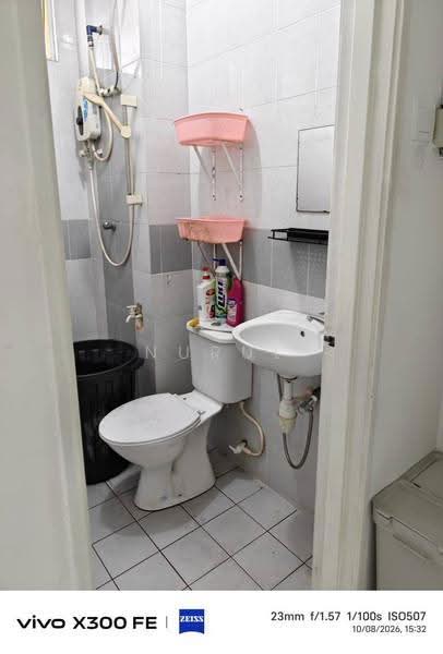 Pangsapuri untuk Disewa di 162 Residency - Nurul Izza - Bathroom - PropertyGuru.com.my