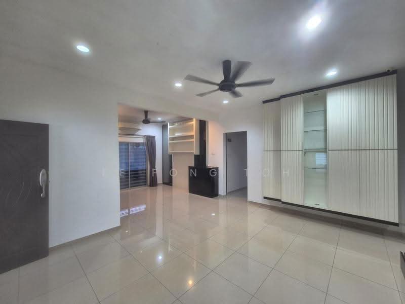 Rumah Kluster untuk Dijual di Taman Johor Jaya (Johor Bahru) - Ee Fong Toh - Living Room - PropertyGuru.com.my