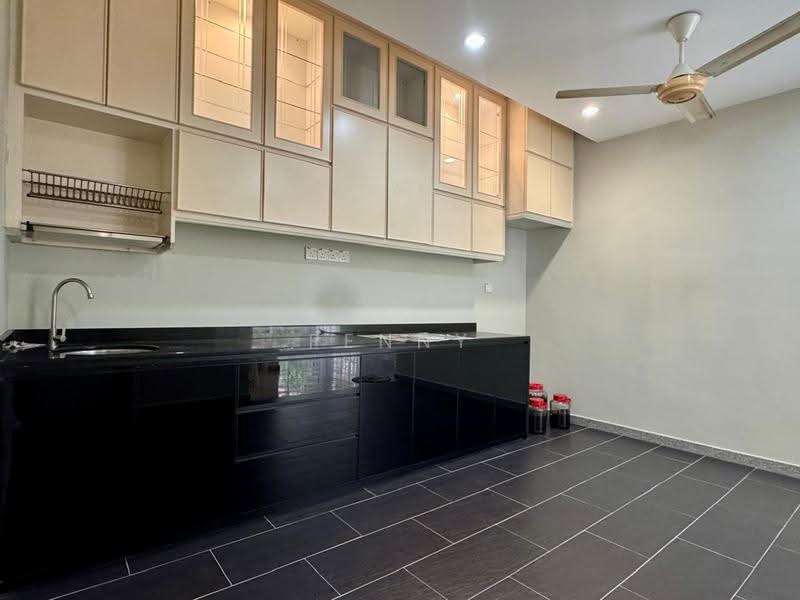 2-storey Terraced House for Sale in Taman Mutiara Rini (Skudai) - Penny Lee - Kitchen - PropertyGuru.com.my