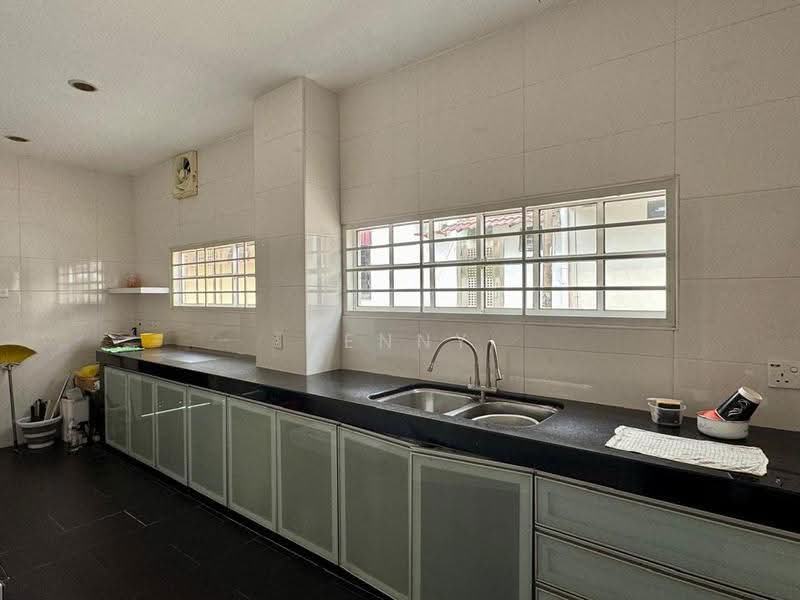 2-storey Terraced House for Sale in Taman Mutiara Rini (Skudai) - Penny Lee - Kitchen - PropertyGuru.com.my