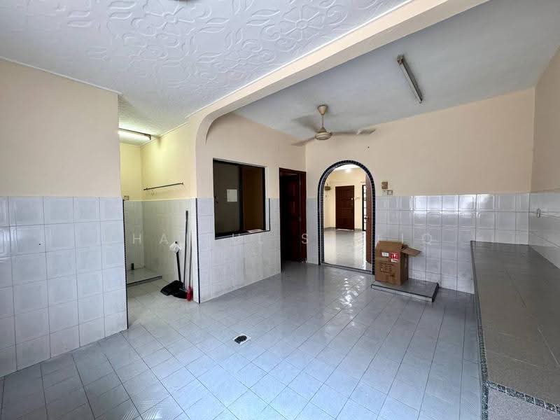 Rumah Teres untuk Dijual di Usj 2 (Subang Jaya) - Khairul Syafiq - Kitchen - PropertyGuru.com.my