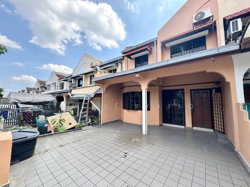 Rumah Teres untuk Dijual di Usj 2 (Subang Jaya) - Khairul Syafiq - Exterior - PropertyGuru.com.my