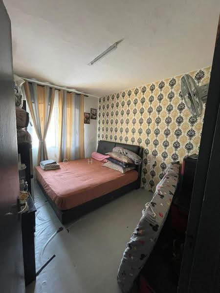 Flat for Sale at Halaman Tenggiri - C.H. Lee - Bedroom - PropertyGuru.com.my