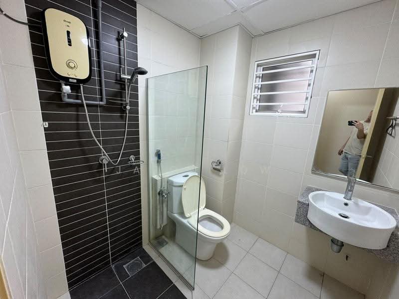 Kediaman Servis untuk Disewa di Metropolitan Square Service Residence - Jason Low - Bathroom - PropertyGuru.com.my