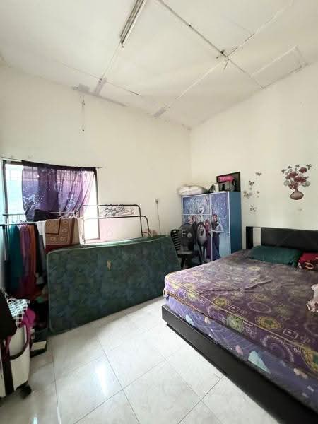 Rumah Teres 1-Tingkat untuk Dijual di Kulai (Johor) - Daniel Yong - Bedroom - PropertyGuru.com.my
