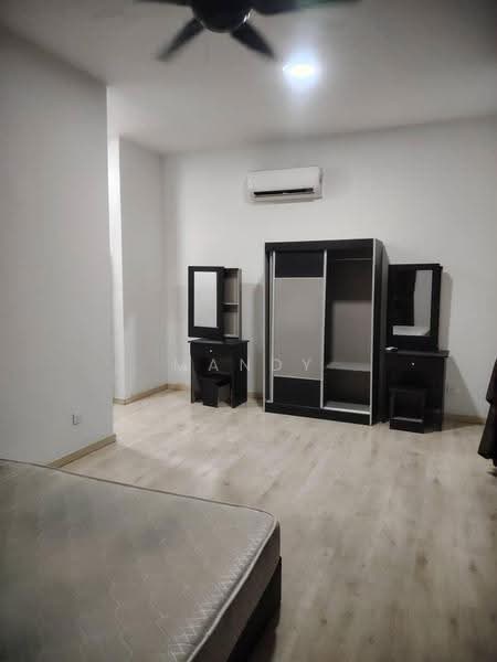 Kondominium untuk Dijual di The Henge - Mandy Liew - Bedroom - PropertyGuru.com.my