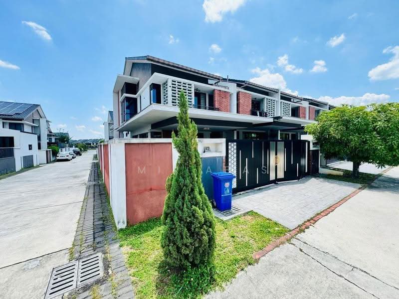 2-storey Terraced House for Sale in U16, Elmina Gardens (Shah Alam) - Amir Abas - Exterior - PropertyGuru.com.my