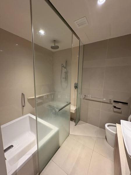 Kediaman Servis untuk Dijual di Stonor 3 - Shirleen Goh - Bathroom - PropertyGuru.com.my