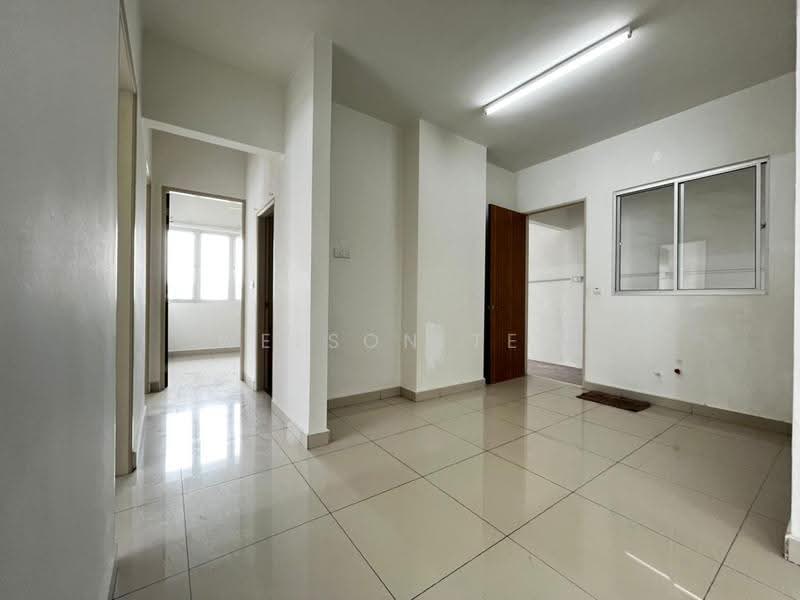 Kondominium untuk Dijual di Surin Condominium - Welson Teh - Corridor - PropertyGuru.com.my