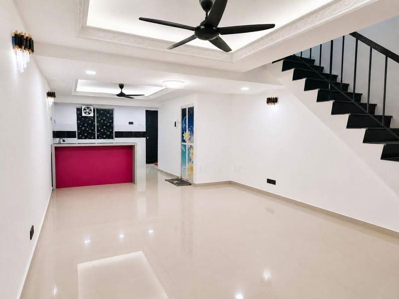Rumah Teres 3-Tingkat untuk Dijual di Taman Muda (Ampang) - Yasmin Sulaiman - Living Room - PropertyGuru.com.my