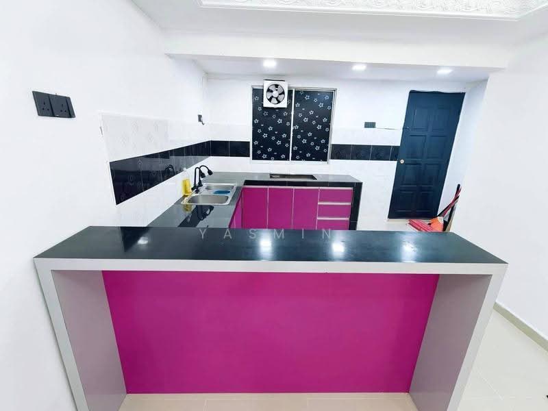 Rumah Teres 3-Tingkat untuk Dijual di Taman Muda (Ampang) - Yasmin Sulaiman - Kitchen - PropertyGuru.com.my