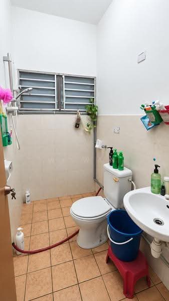 Terraced House for Sale in Taman Tasik Puchong (Puchong) - WL Wan - Bathroom - PropertyGuru.com.my