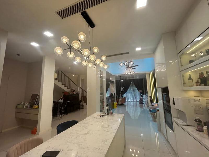 3.5-storey Terraced House for Sale in Putra Heights (Subang Jaya) - Lai YK - PropertyGuru.com.my
