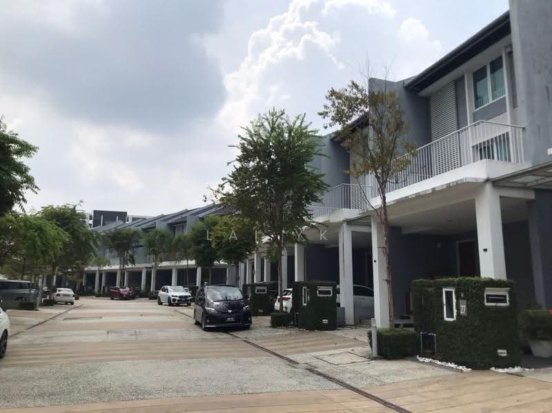 3.5-storey Terraced House for Sale in Putra Heights (Subang Jaya) - Lai YK - PropertyGuru.com.my