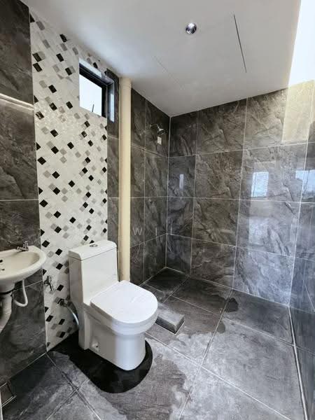 Flat for Sale at Taman Perling - Wil Mong - Bathroom - PropertyGuru.com.my