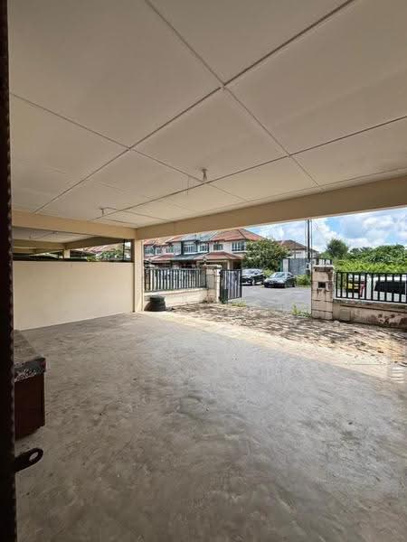 Rumah Teres 2-Tingkat untuk Dijual di Taman Tiya Vista (Kota Samarahan) - KC Jee - Exterior - PropertyGuru.com.my