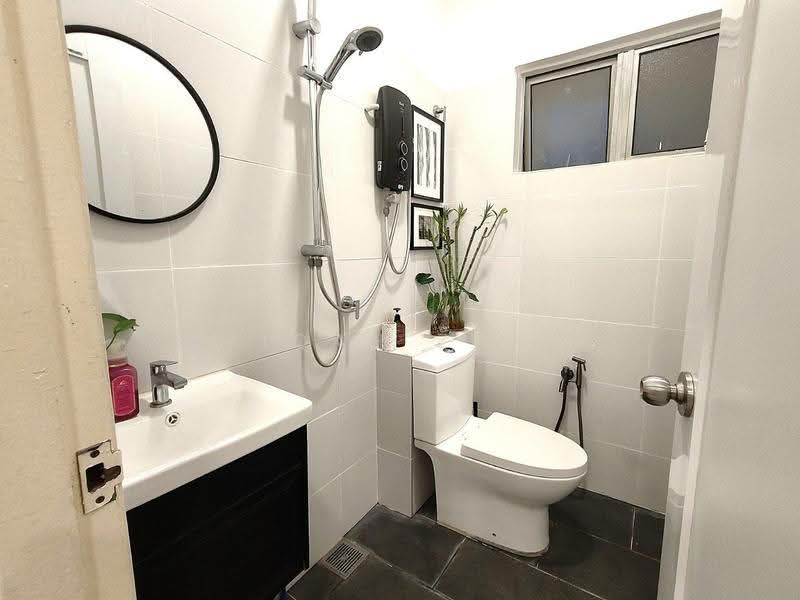 Pangsapuri untuk Dijual di Sri Kenangan - Afiqah zaidi - Bathroom - PropertyGuru.com.my