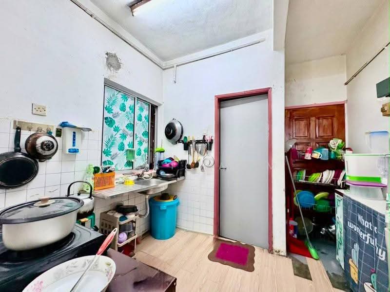 Rumah Flat untuk Dijual di Taman Sri Muda - Hairi Halim - PropertyGuru.com.my