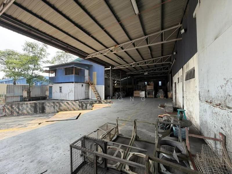 Factory for Sale in Kawasan Perindustrian Bukit Rambai (Bukit Rambai) - BL Bong - Exterior - PropertyGuru.com.my