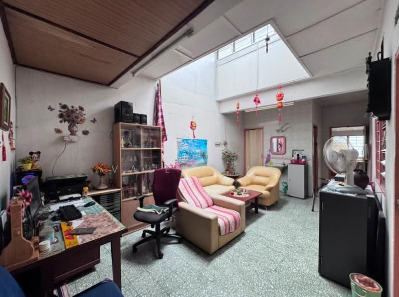 Rumah Teres 1-Tingkat untuk Dijual di Kepong (Kuala Lumpur) - Valerie Ng - Living Room - PropertyGuru.com.my
