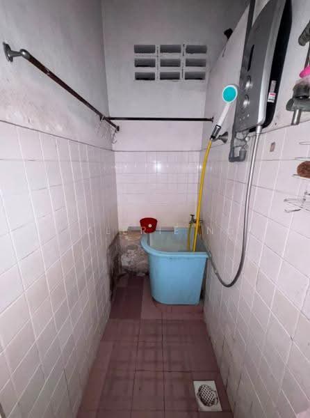 Rumah Teres 1-Tingkat untuk Dijual di Kepong (Kuala Lumpur) - Valerie Ng - Bathroom - PropertyGuru.com.my