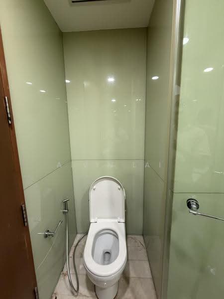 Service Residence for Sale at Quadro Residences - Alvin Lai - Bathroom - PropertyGuru.com.my