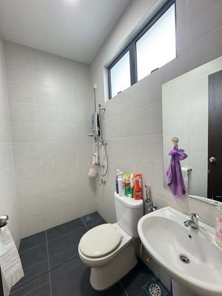 Semi-Detached House for Sale in Setia Eco Gardens (Gelang Patah) - Ee Fong Toh - Bathroom - PropertyGuru.com.my