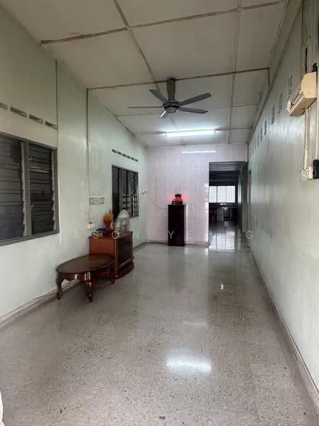 Rumah Teres 1-Tingkat untuk Dijual di Kawasan 19 (Klang) - Jason Yeong - Living Room - PropertyGuru.com.my