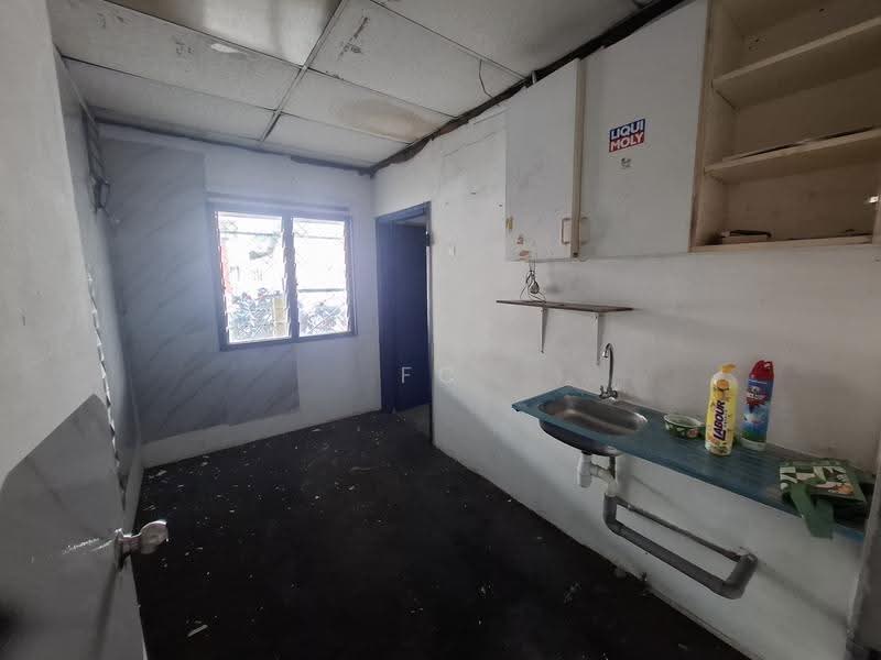 Factory for Rent in SS13 (Subang Jaya) - FC Wong - Kitchen - PropertyGuru.com.my